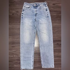 American eagle mom jeans